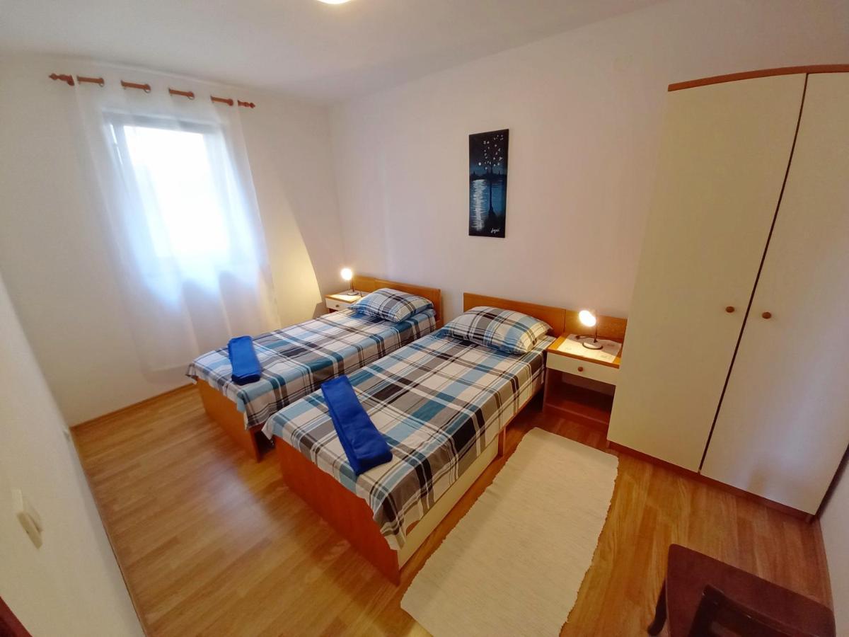 Apartment Toni Valbandon Fažana Esterno foto